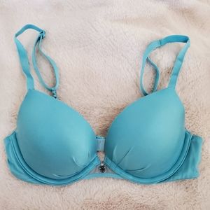 Fabulous Victoria's Secret bra plunge 32B